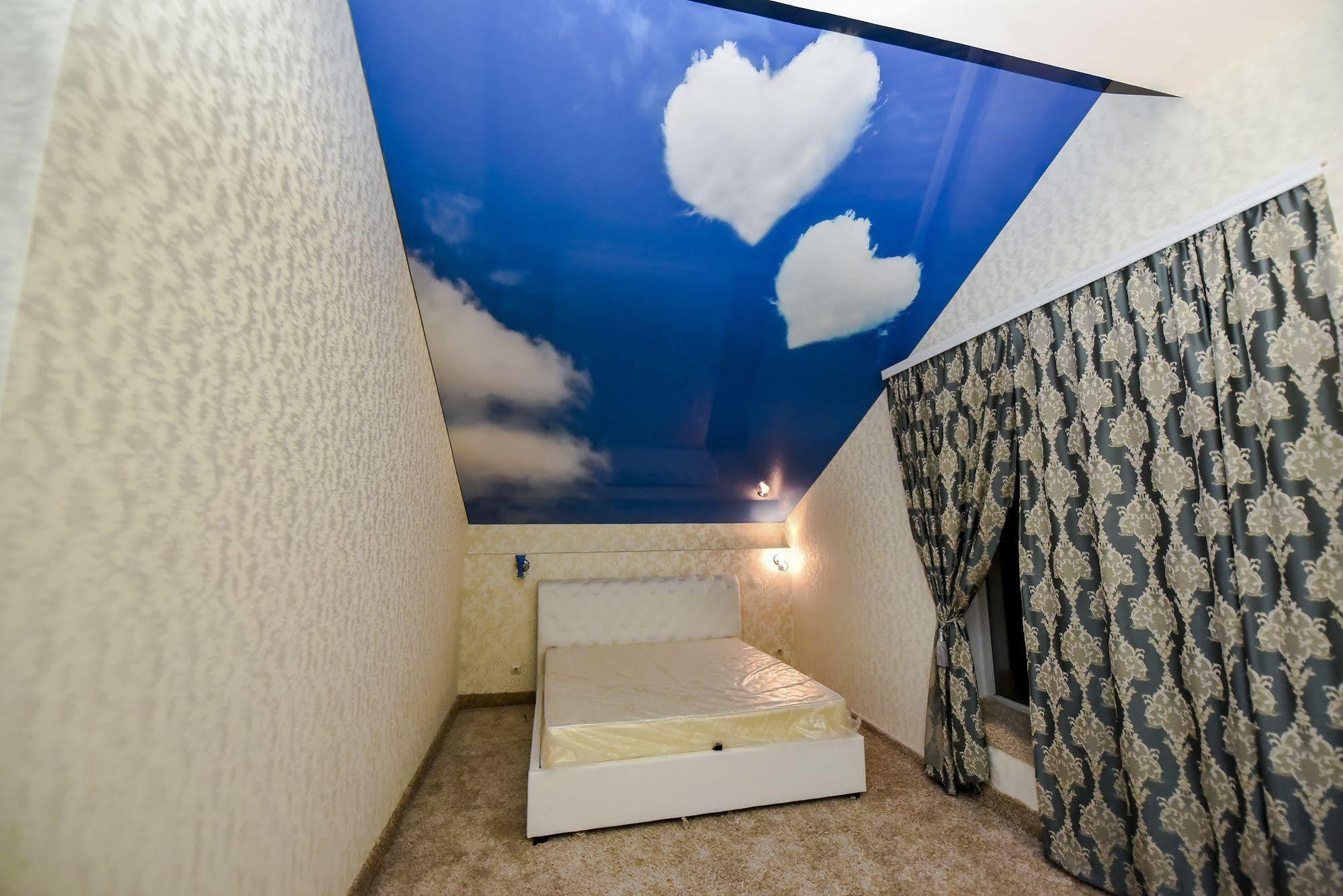 Mesogios Hotel 키시나우 외부 사진